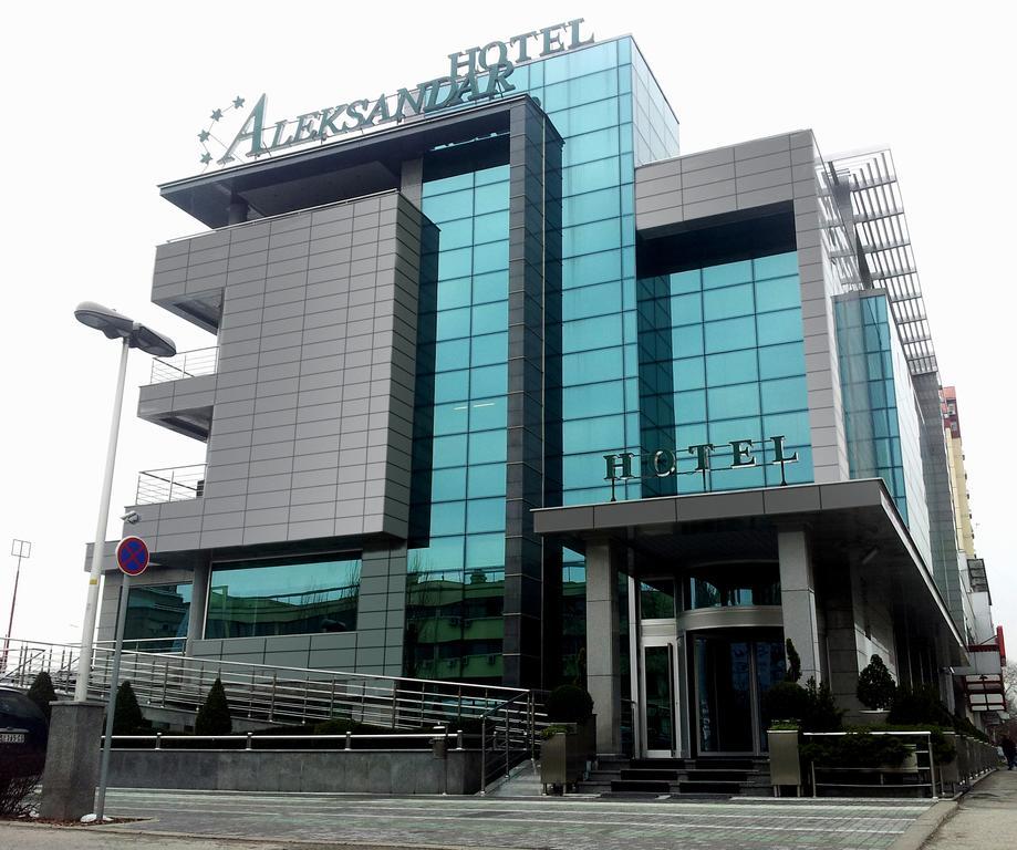 Garni Hotel Aleksandar Novi Sad Exterior photo